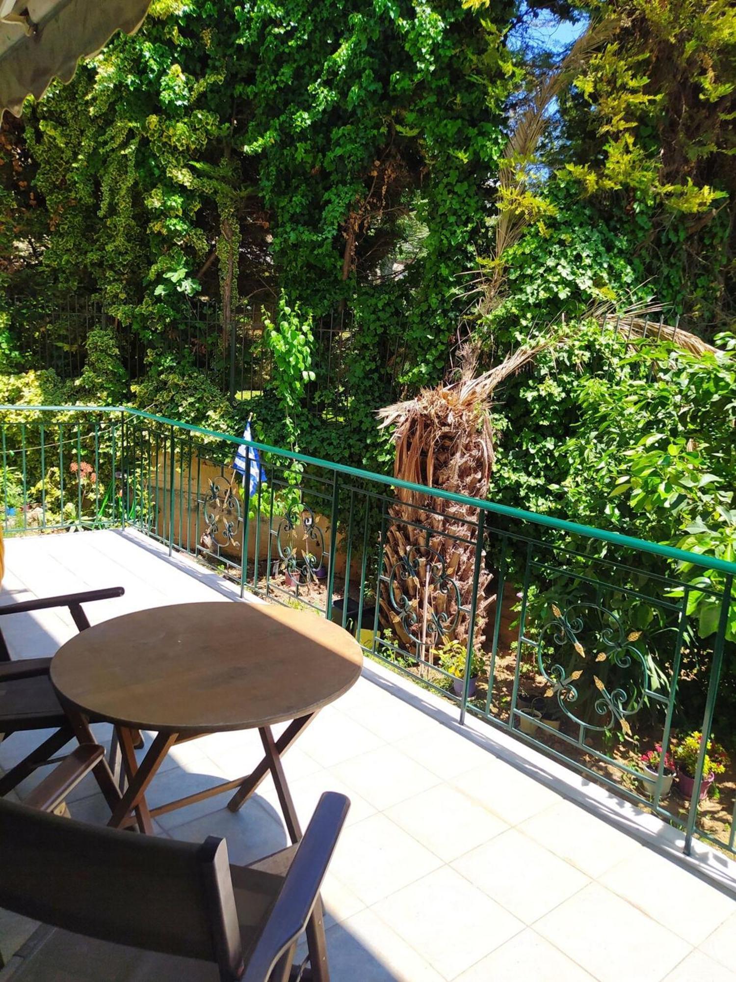 Apartment Marousi Comfy With Balcony Athens